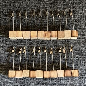 20-piece Wooden Cube Photo Holders, Place card Sitting/Table Number Holder